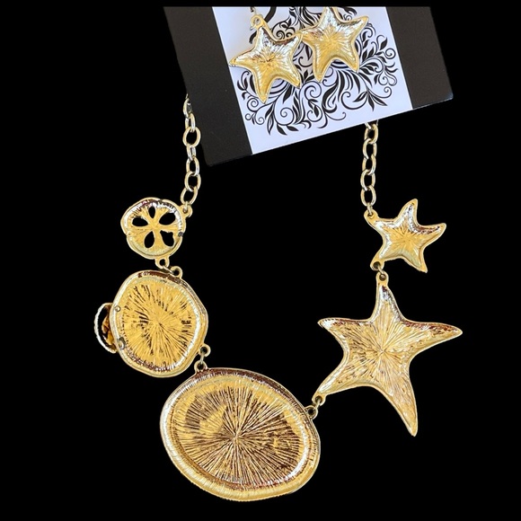 Nacre Star Necklace Set - Picture 10 of 10